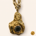 Barakà solid 24ct gold pendant with round Australian emerald, front view